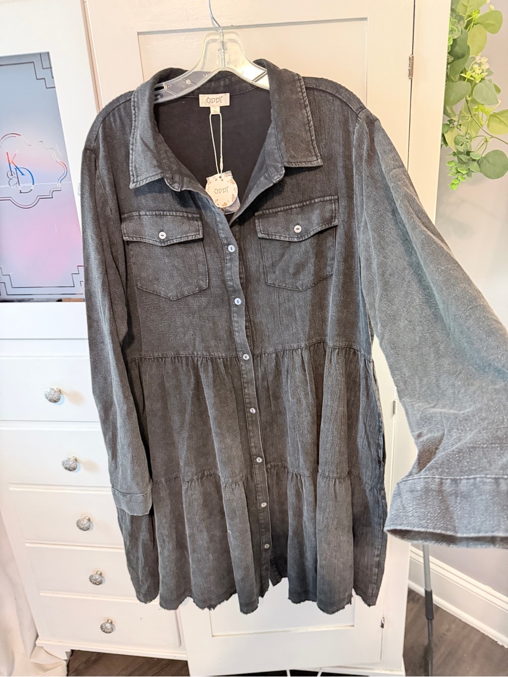 ODDY Washed Charcoal Button-Front Tiered Midi Dress - Picture 2 of 10